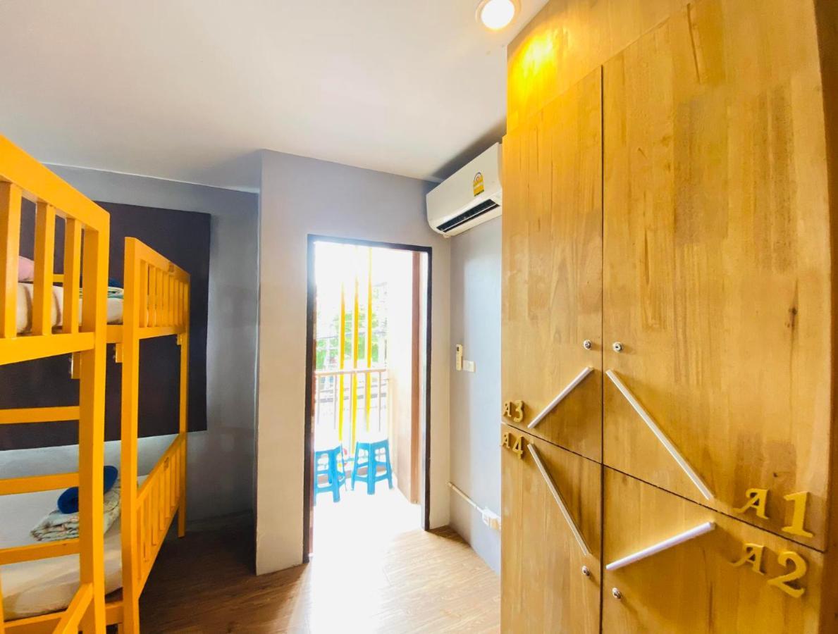 Frutta Hostel Patong المظهر الخارجي الصورة